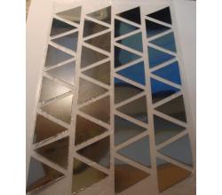 40 Buegelpailletten  Dreiecke 3cm x 3cm spiegel silber